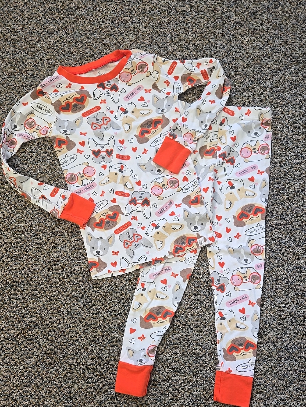Girls 6 White and Red Puppy Print Pajama Set